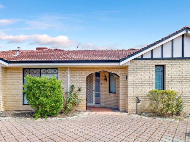 Spacious Riverton Home in the Rossmoyne Senior High School Zone! No Strata Fee!