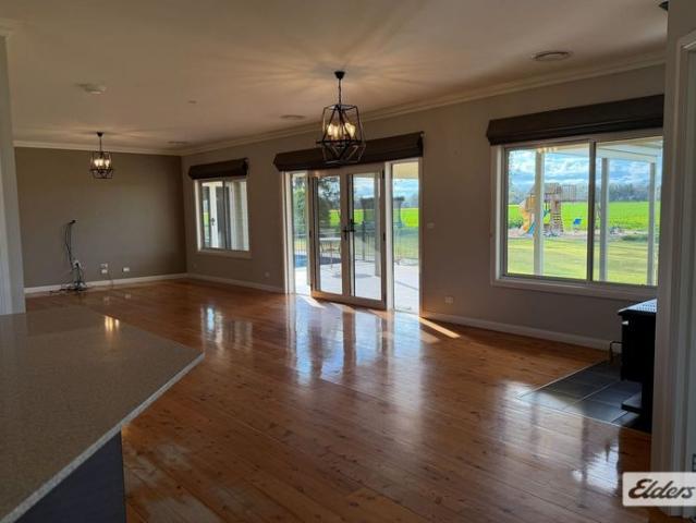 Spacious Rural Lifestyle Property with Pool & Modern Comforts