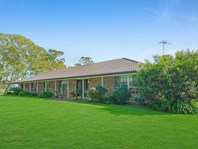 Spacious Rural Retreat Electricity & Water Included | Room for the Whole Family