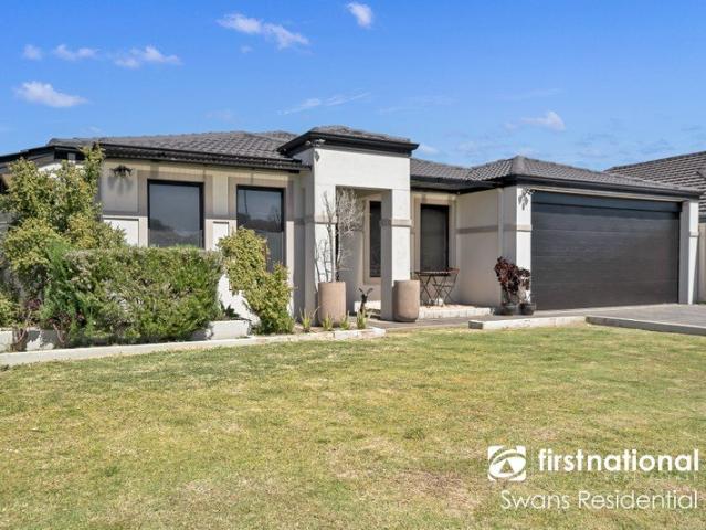 Spacious, safe and ideal for family living !