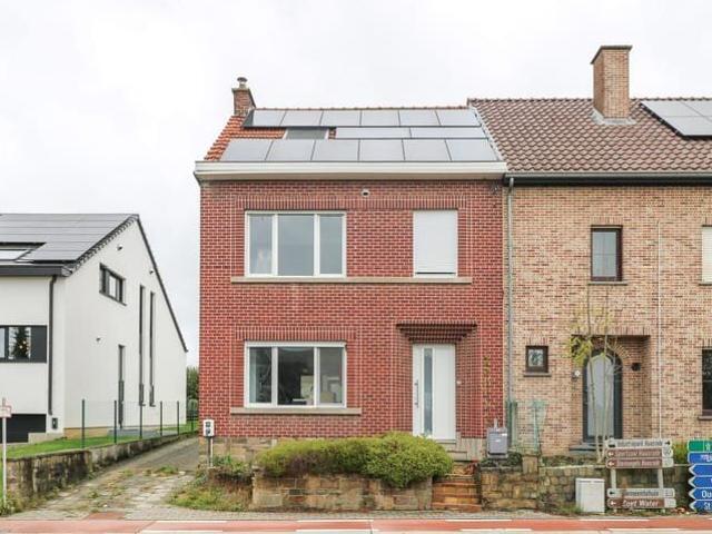 Spacious semi detached house with 2 bedrooms