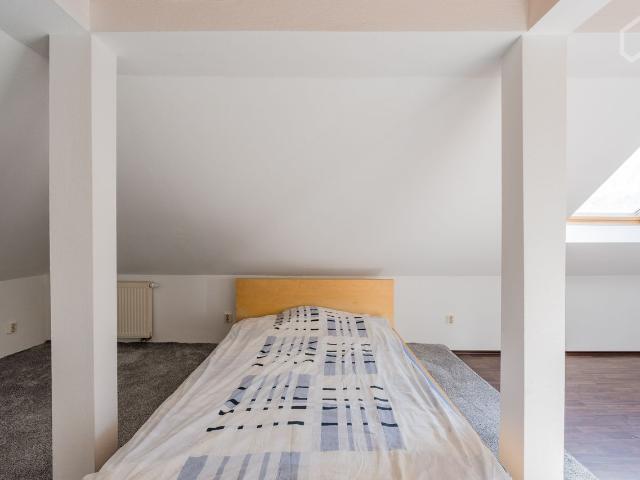 Spacious semi detached house with a private garden in Berlin Pankow Niederschoenhausen, Berlin Amsterdam Apartments for Rent