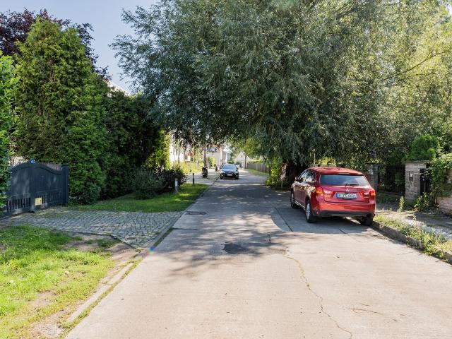 Spacious semi detached house with a private garden in Berlin Pankow Niederschoenhausen, Berlin Amsterdam Apartments for Rent
