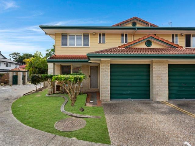 Spacious, Secure & Convenient Living in the Heart of Mudgeeraba