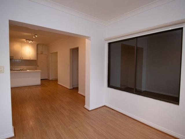 Spacious & Secure Townhouse in Prestigious Burnside