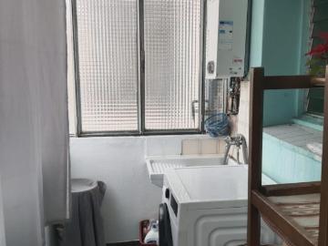 Spacious single bedroom in family home close to Congrés metro station