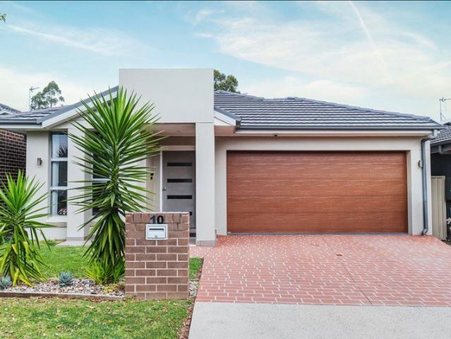 Spacious Single Level Family Home with Multiple Living Areas