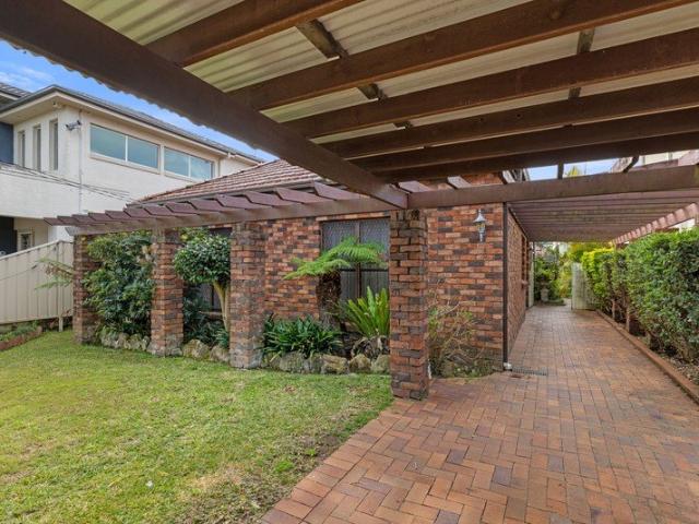 Spacious Single Level Family Home with Pool & Expansive Living
