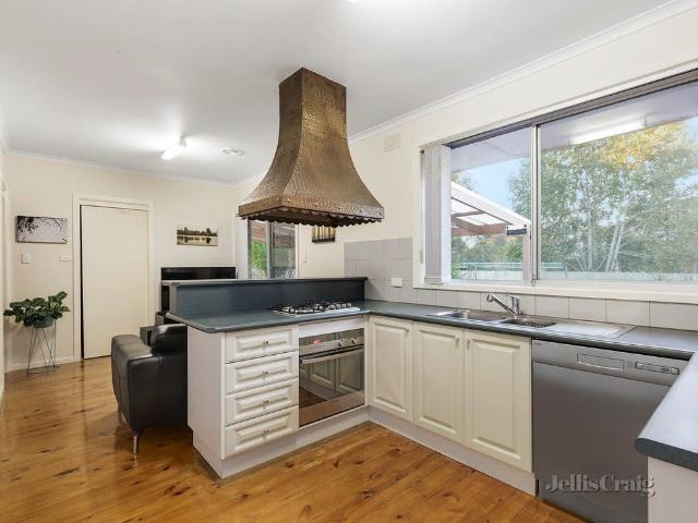 Spacious Single Level Living Minutes to Amenities