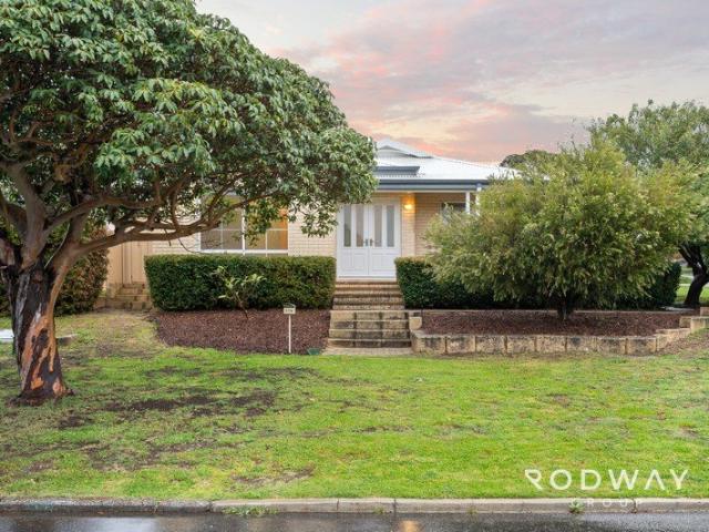 Spacious Single Level Living on a 542sqm Green Title Corner Block!
