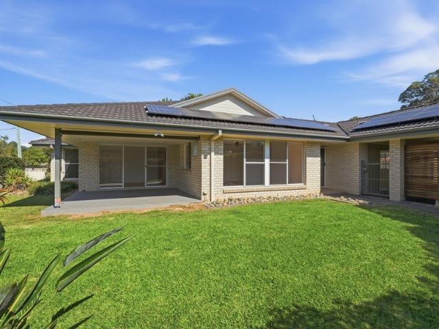Spacious Single Level Living In A Convenient Central Location