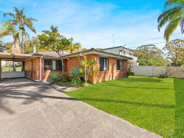 Spacious Single Level Living in a Convenient Location