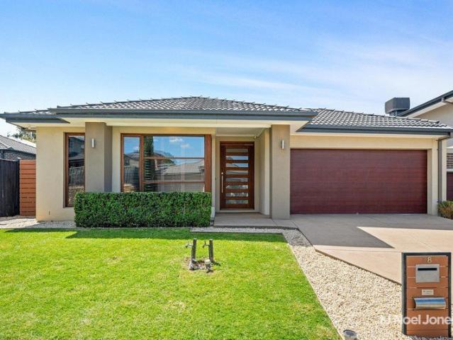 Spacious Single Level Living in a Sought After Croydon Estate