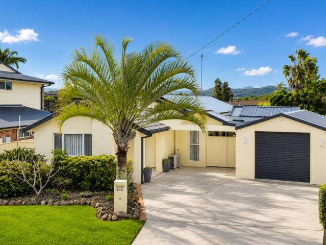 Spacious Single Level Living in Premier Locale