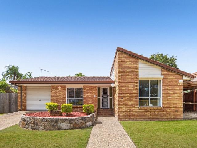 Spacious Single Level Living with Exceptional Convenience & Outdoor Entertaining