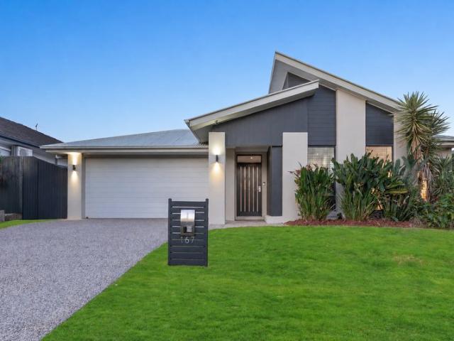 Spacious Single Level Living with Exceptional Indoor Outdoor Appeal!