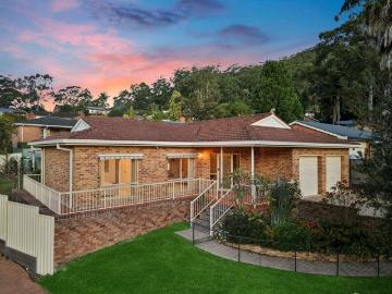 Spacious single level living with soaring ceilings