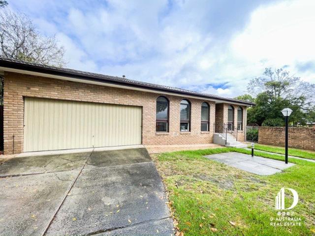 Spacious Single Level Residence in the Heart of Box Hill