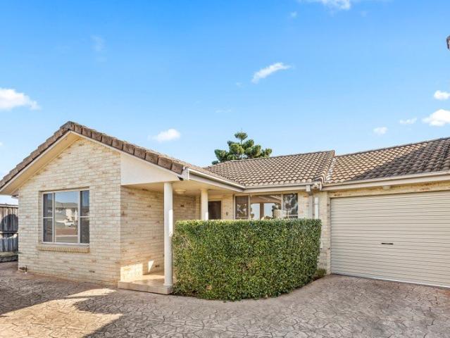 Spacious Single Level Villa with Outstanding Potential