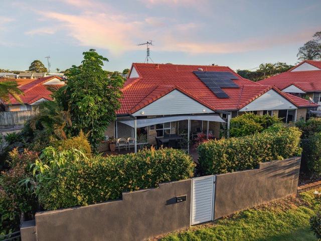 Spacious Single Level Villa With Sun Drenched North East Facing Courtyard