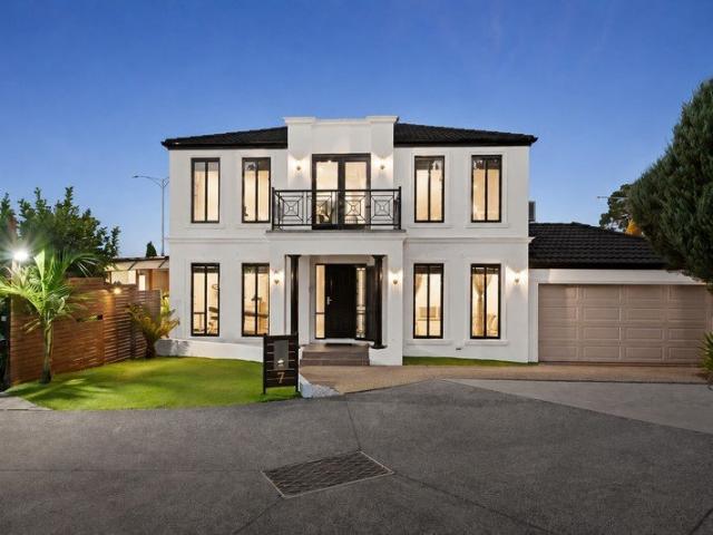 SPACIOUS SIX BEDROOM FAMILY HOME IN HAMPTON PARK