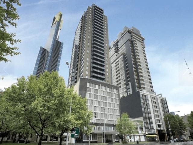 Spacious Southbank Living with City & Bay Views