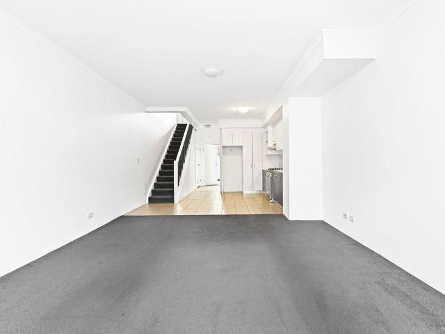 Spacious split level two bedroom apartment in resort style Zenix