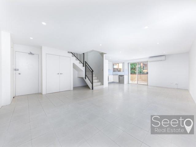 Spacious Split Level Apartment | 2 Bedrooms + Study | 2 Bathrooms + 3rd Toilet