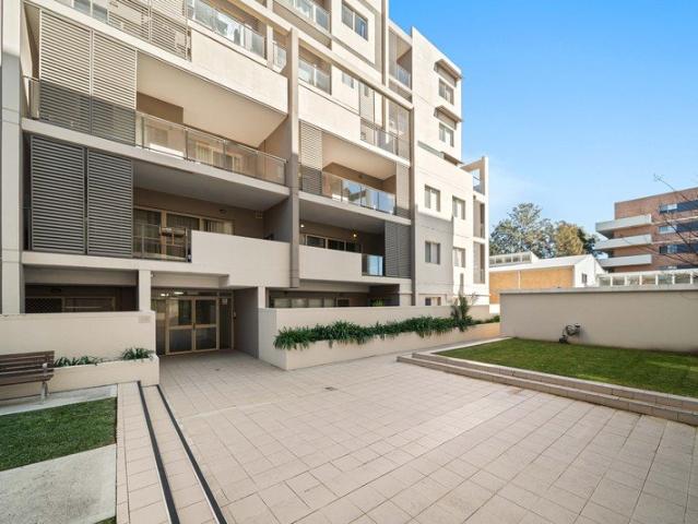 Spacious Split Level Apartment with Low Maintenance Appeal