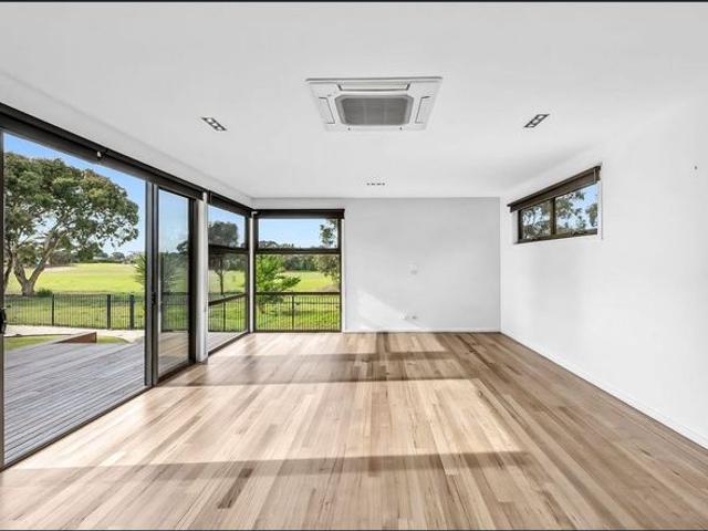 Spacious Split Level Family Home with Golf Course Outlook
