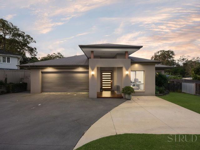Spacious Steve Parcell Build | A Stunning Family Entertainer!