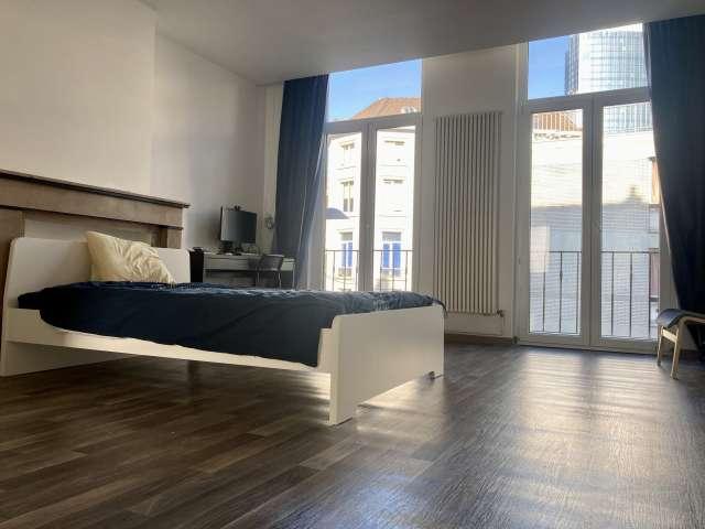 Spacious studio apartment for rent in Saint Josse, Brussels