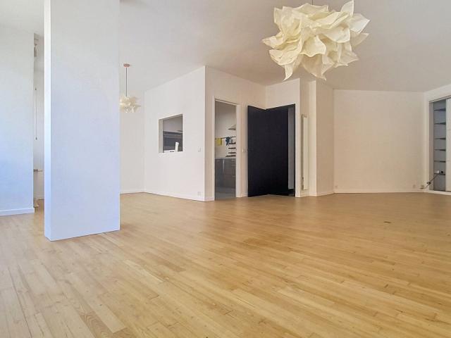 spacious studio apartment