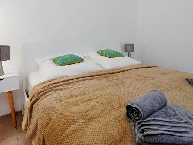 SPACIOUS STUDIO ERICH WEINERT STRASSE PRENZLAUER BERG BERLIN, Berlin Amsterdam Apartments for Rent
