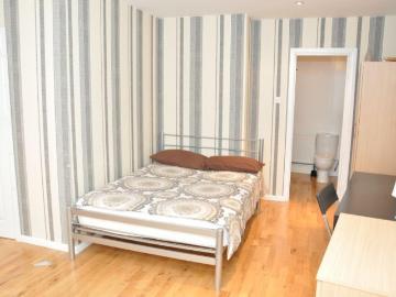 Spacious studio in Limehouse Has an Apartment