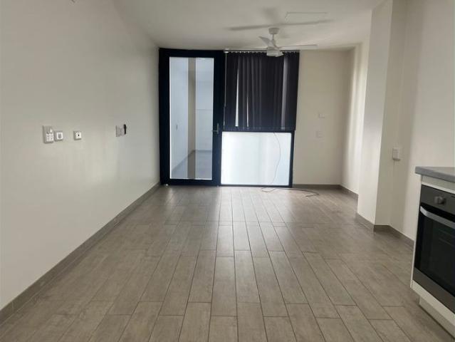 Spacious Studio In The Heart Of Casula