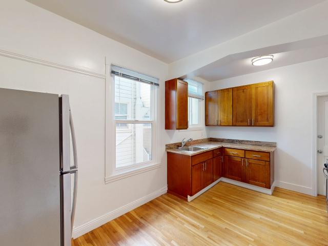 Spacious Studio Steps from the Panhandle & Golden Gate Park 2160 Fell Street #203 | San Francisco