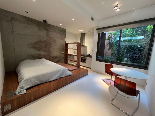 Spacious studio with a view at Campagne à Paris, Paris Amsterdam Apartments for Rent