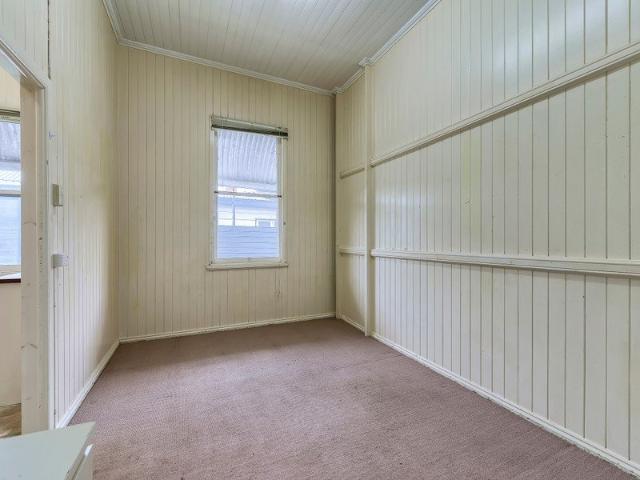 Spacious Studio with Character Water & Electricity Included !