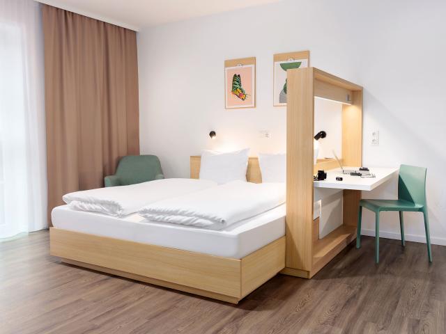 Spacious Studio XL with a kitchenette and seating area in Hamburg Hamm