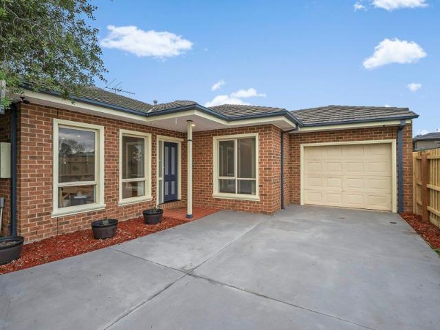 Spacious, Stylish & Convenient Court Location Living. Can you picture it?