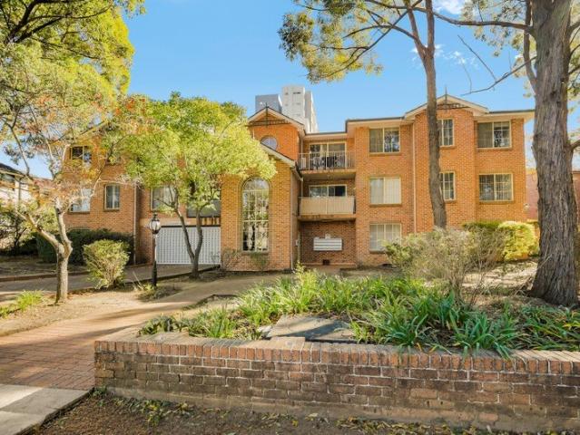 Spacious, Stylish & Conveniently Located