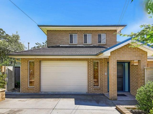 Spacious & Stylish Duplex in a Premier Epping Location