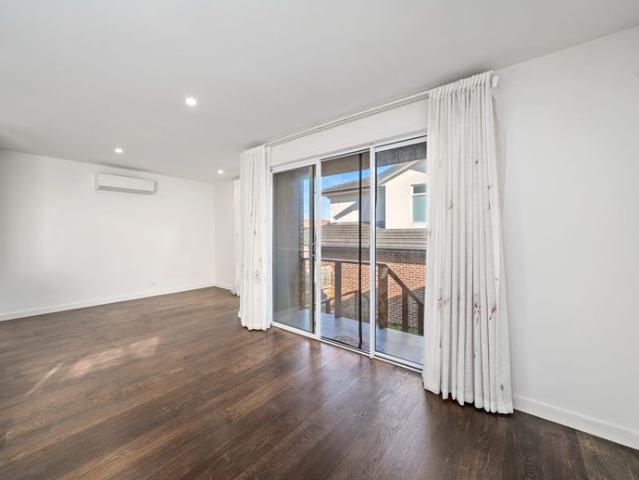 Spacious & Stylish Family Townhouse in a Prime Location