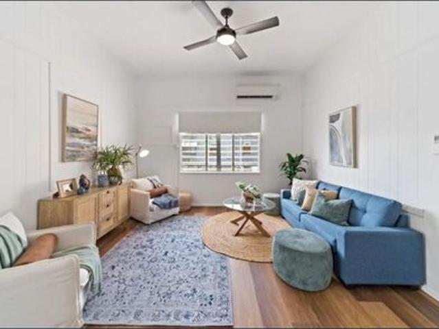 Spacious & Stylish Family Home in Oonoonba