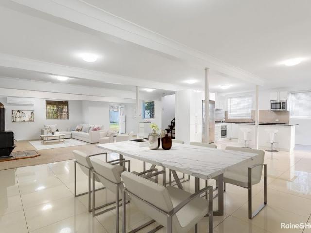 Spacious & Stylish Family Living in Brighton