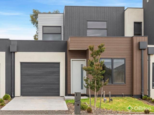 Spacious & Stylish Four Bedroom Townhouse with Study and Modern Comforts