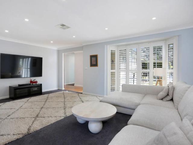Spacious, Stylish Home in Convenient Glenorie Location Partly Furnished
