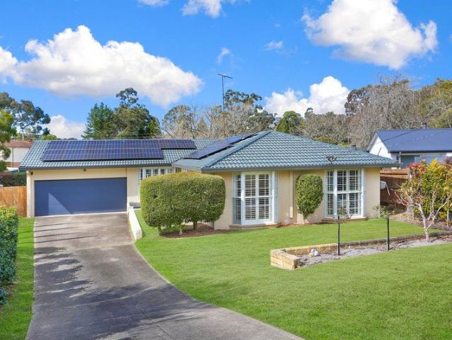 Spacious, Stylish Home in Convenient Glenorie Location Partly Furnished