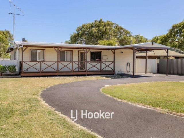 Spacious & Stylish Home in Prime Busselton Location